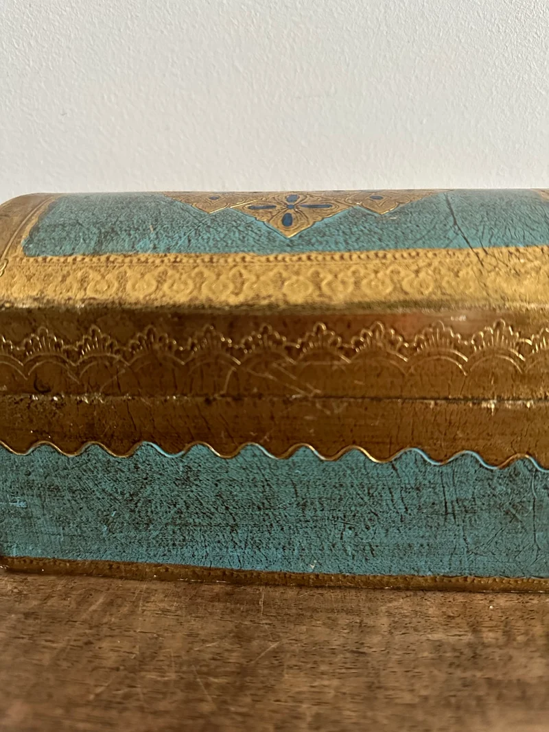 Coffre florentin tons bleu et or