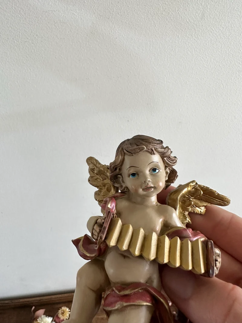 Angelot musicien accordéon