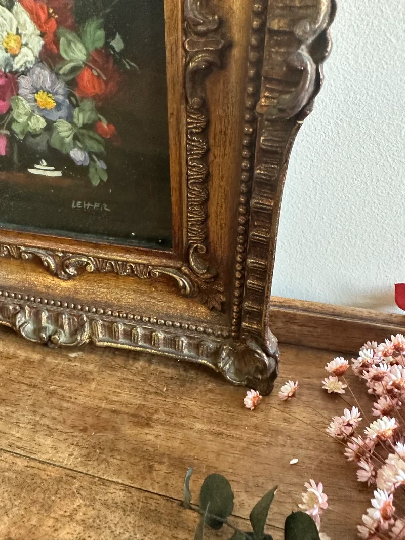 Peinture sur cuivre signée bouquet de fleurs roses et rouges