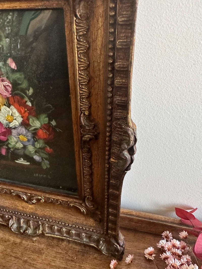 Peinture sur cuivre signée bouquet de fleurs roses et rouges
