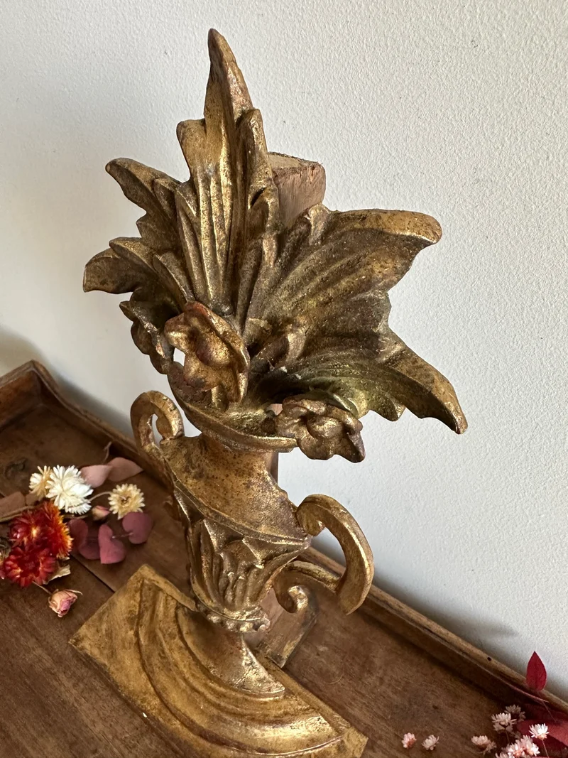 Décoration en bois doré milieu 18ème, début 19eme