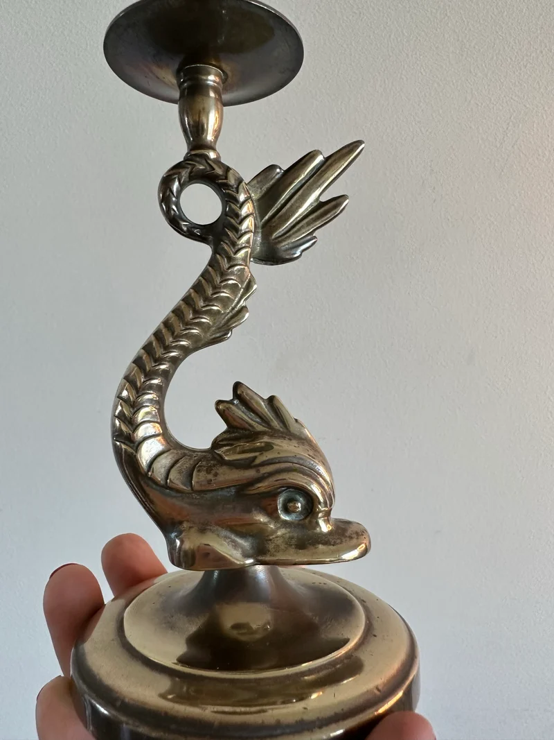 Bougeoirs en bronze doré dauphins dragons