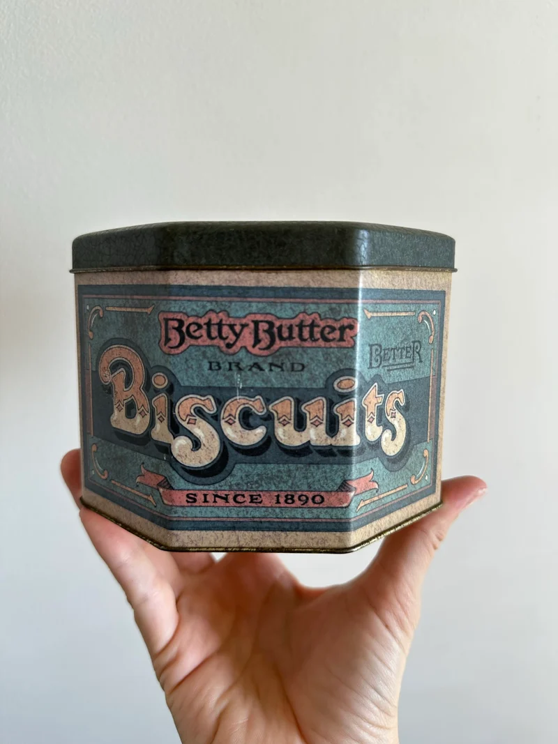 Boite à biscuits en métal Betty butter