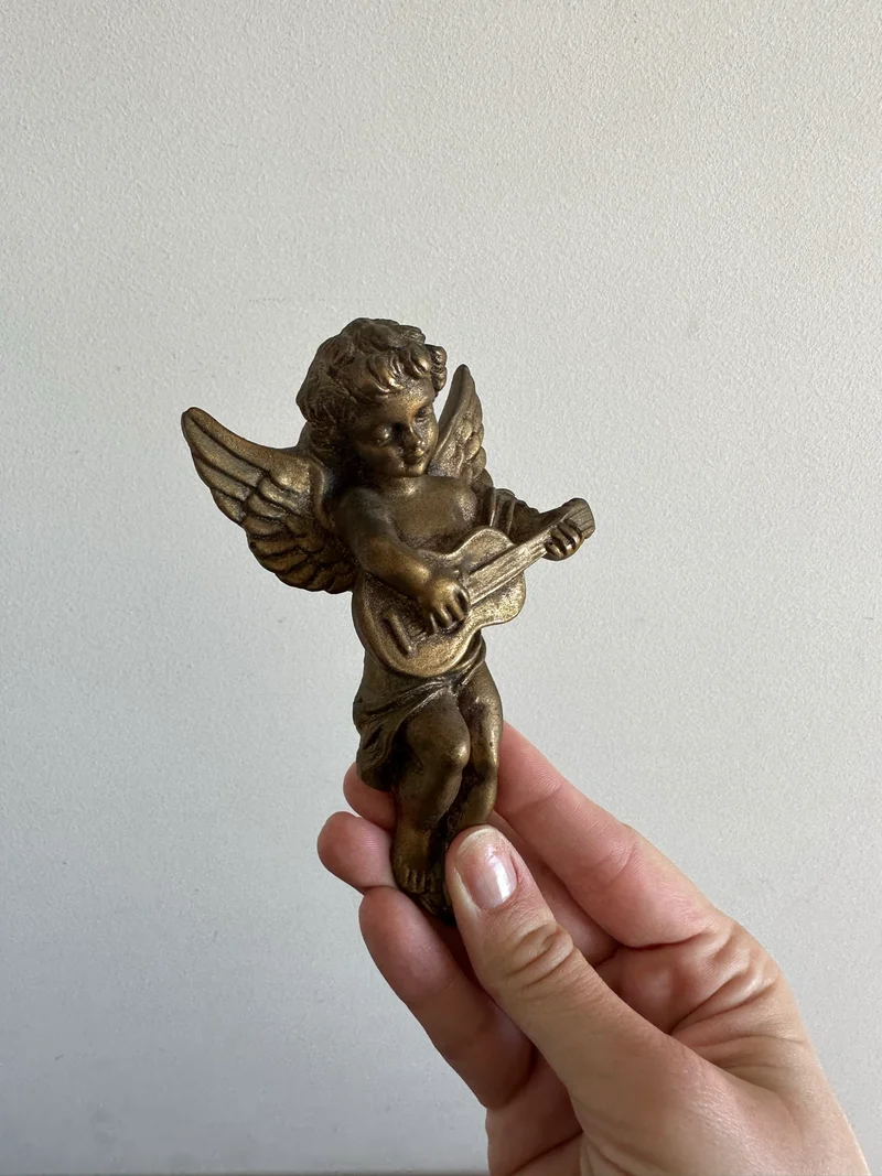 Angelots musiciens en plâtre doré