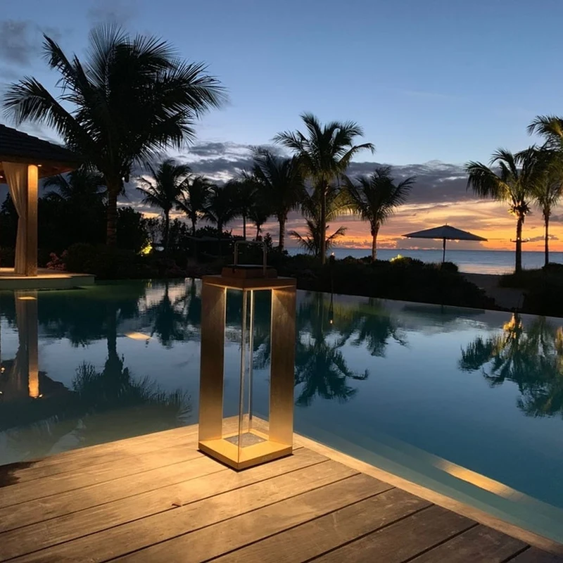 Les Jardins Teckinox Solar Portable Lantern