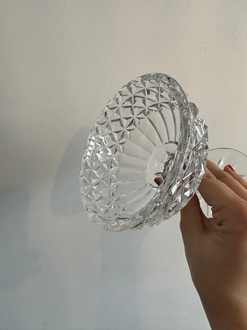 Bonbonnière vintage en cristal travaillé sur pied
