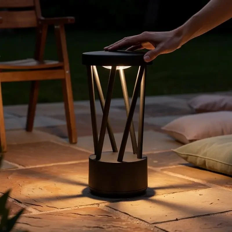 Borne LED extérieure TWIST-1 300 mm | Éclairage jardin IP65