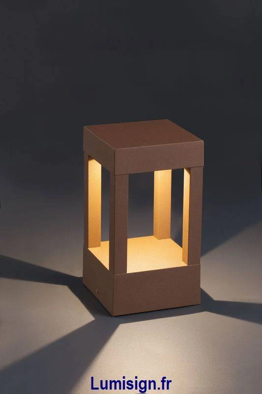 Borne LED AGRA-P marron rouille : éclairage jardin et terrasse