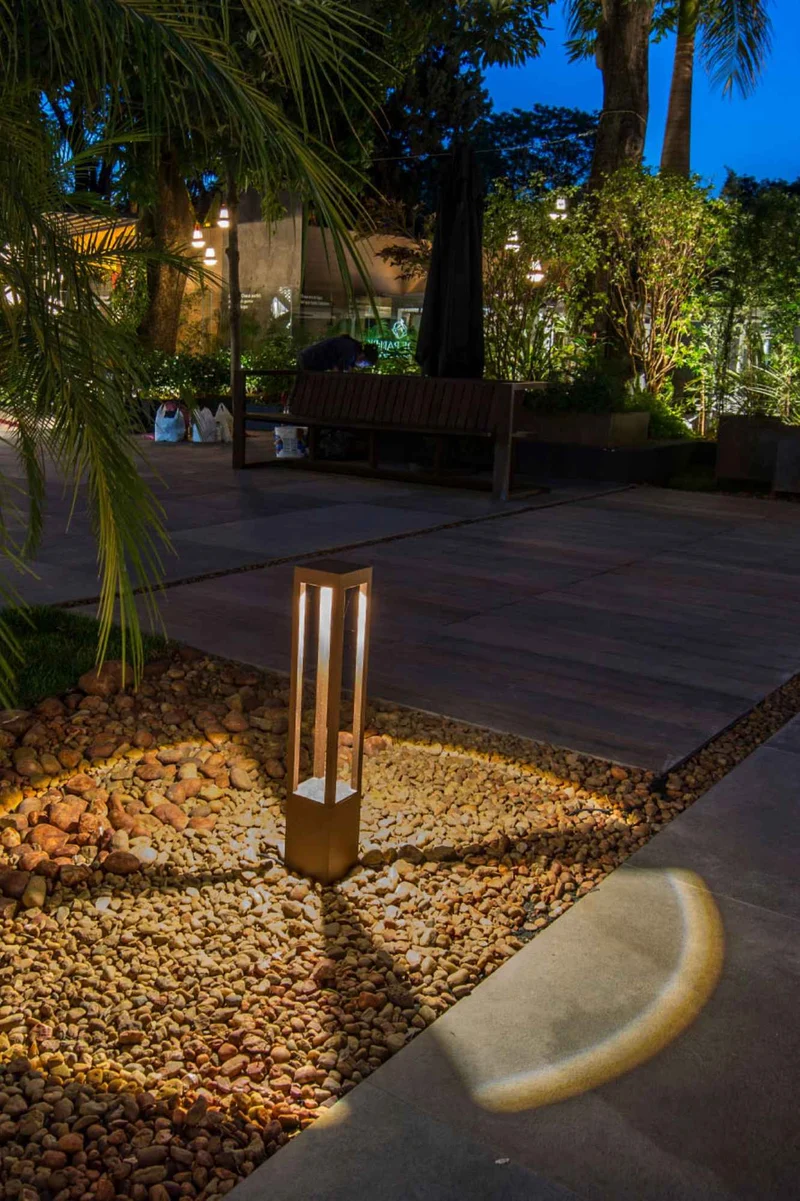 Borne lumineuse LED AGRA-G design extérieur - Éclairage jardin IP54 marron rouille