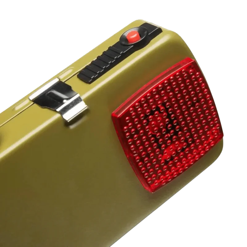 Lampe de poche Flat Signal Falcon Eye 3 couleurs 3R12