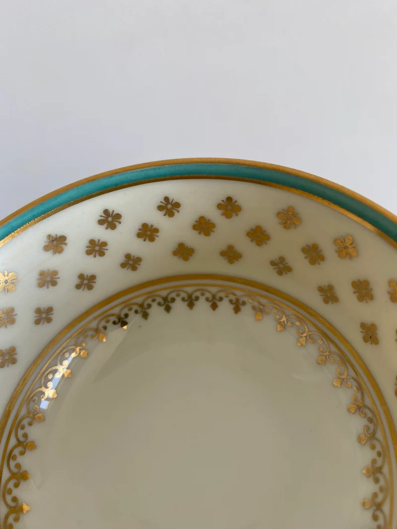 Service à café bordures vertes et petites fleurs en losanges dorées Limoges R&C