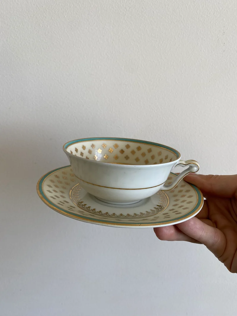 Service à café bordures vertes et petites fleurs en losanges dorées Limoges R&C