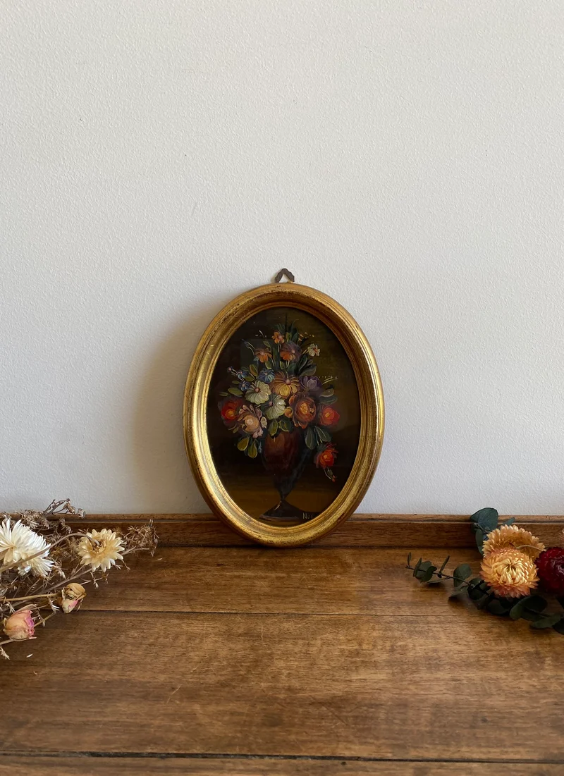 Peinture bouquet de fleurs sous verre cadre doré ovale en bois