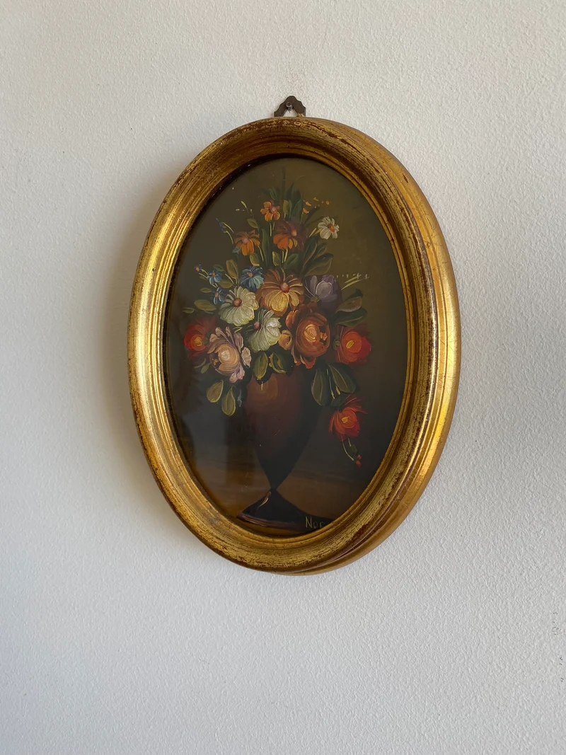 Peinture bouquet de fleurs sous verre cadre doré ovale en bois