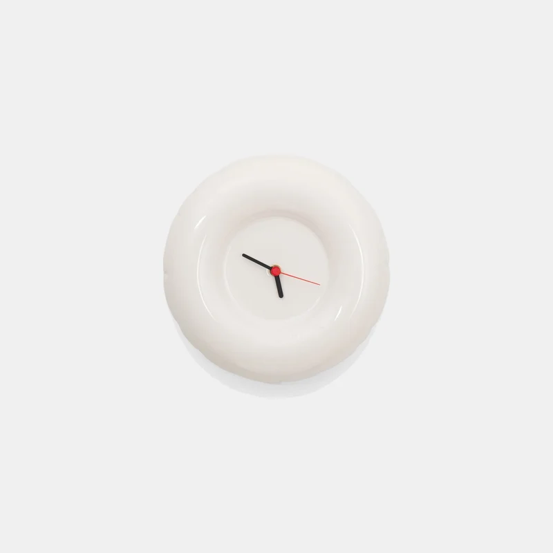 Home Studyo Holly Clock