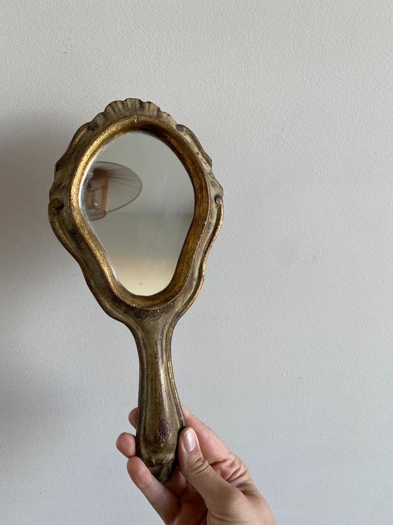 Miroir à main florentin en bois décoré