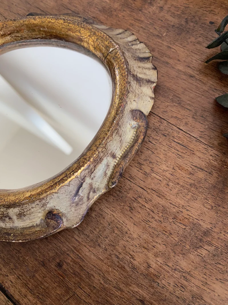 Miroir à main florentin en bois décoré