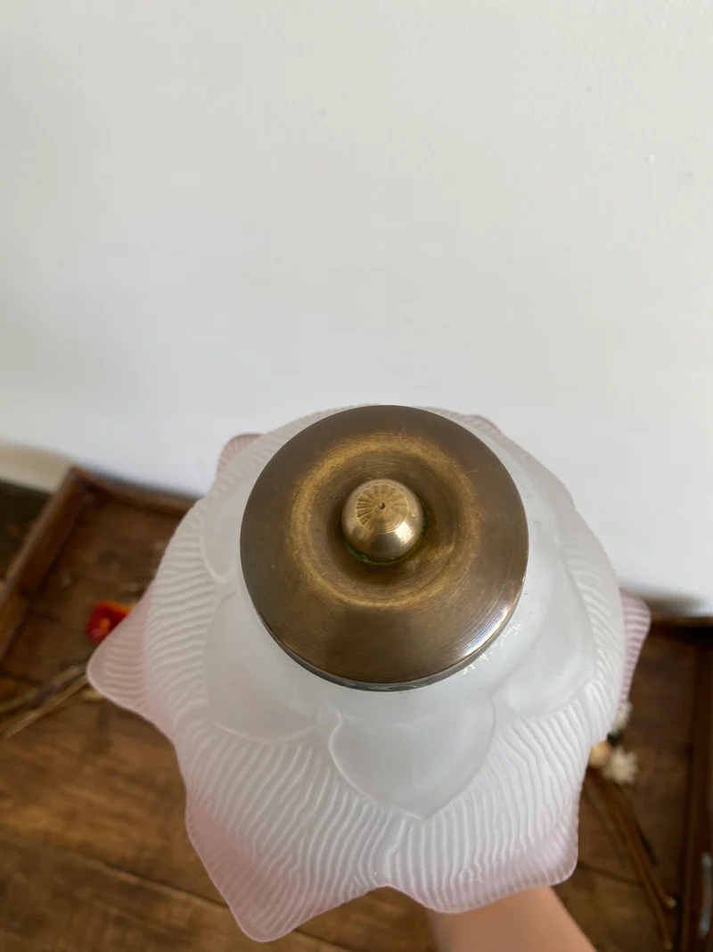 Lampe de chevet socle en laiton et abat jour fleur