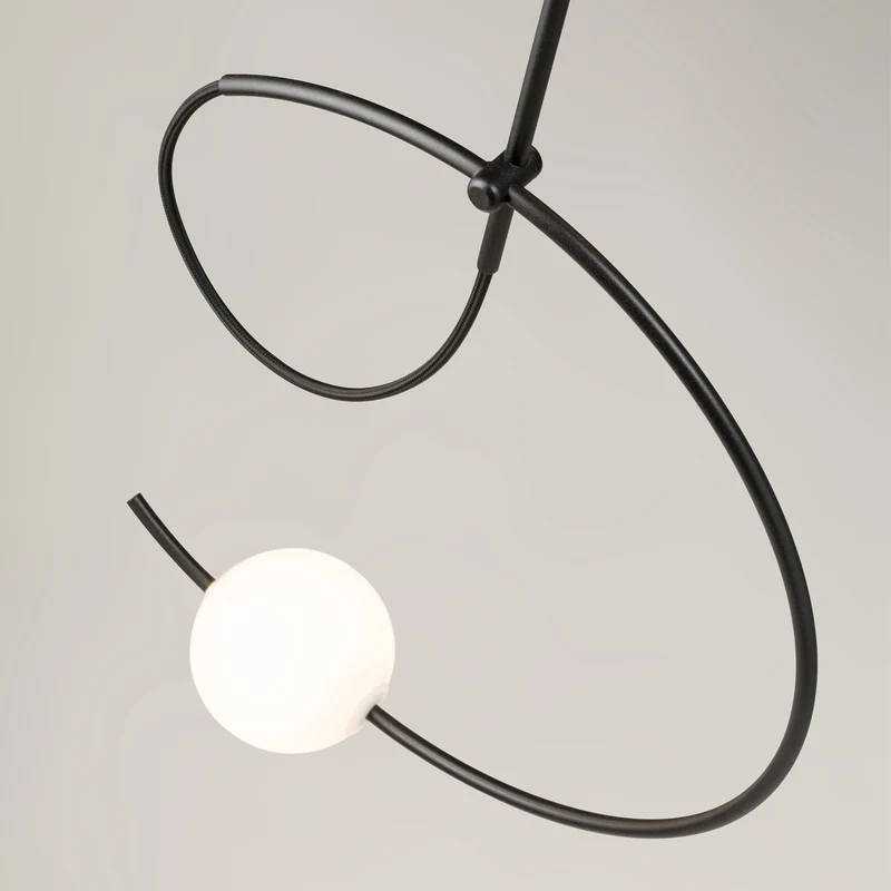 Estiluz Loop Pendant Lamp R70