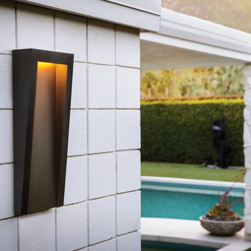 Luminaire Facade Design