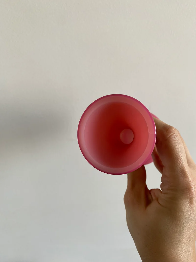 Vase en opaline soliflor rose