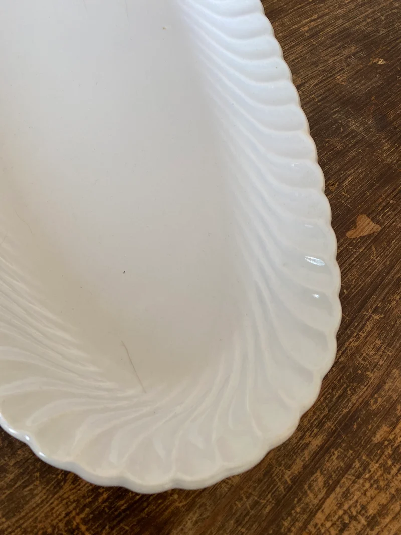 Plat de service en faience Luneveille