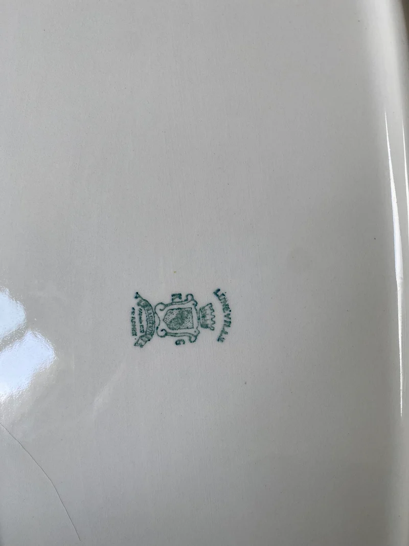 Plat de service en faience Luneveille