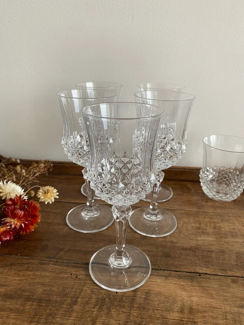 Verres en cristal décoration en pointes de diamants