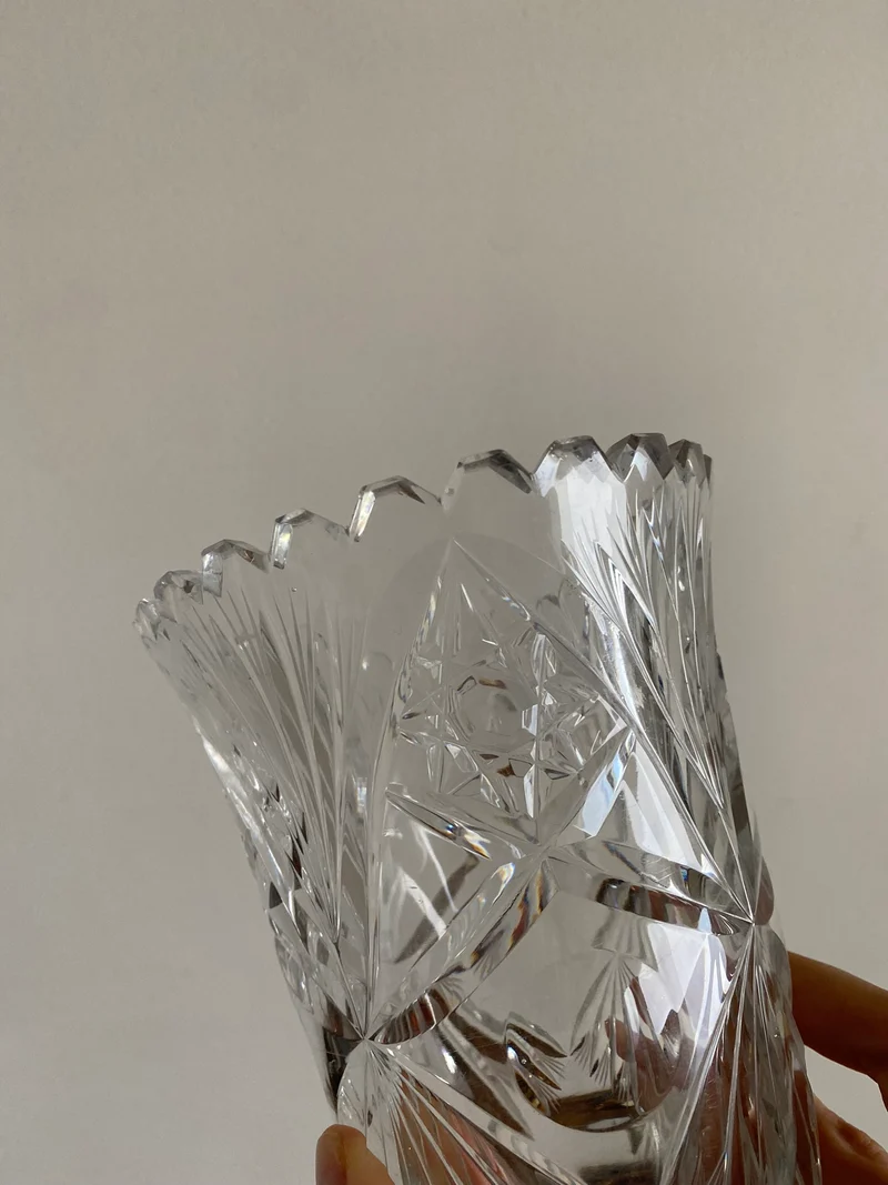 Vase en cristal ciselé
