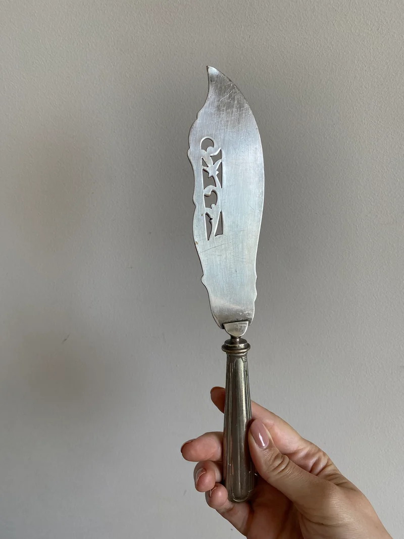 Couteau et fourchette de service en métal argenté