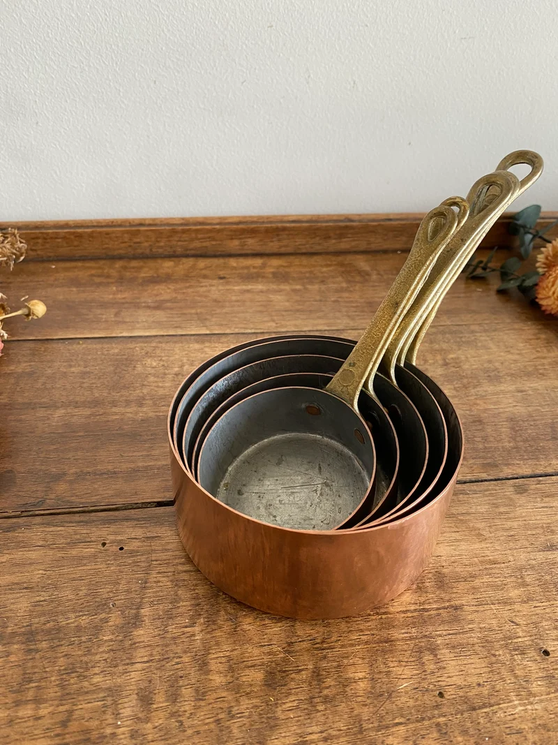 Casseroles en cuivre taille mini vintage