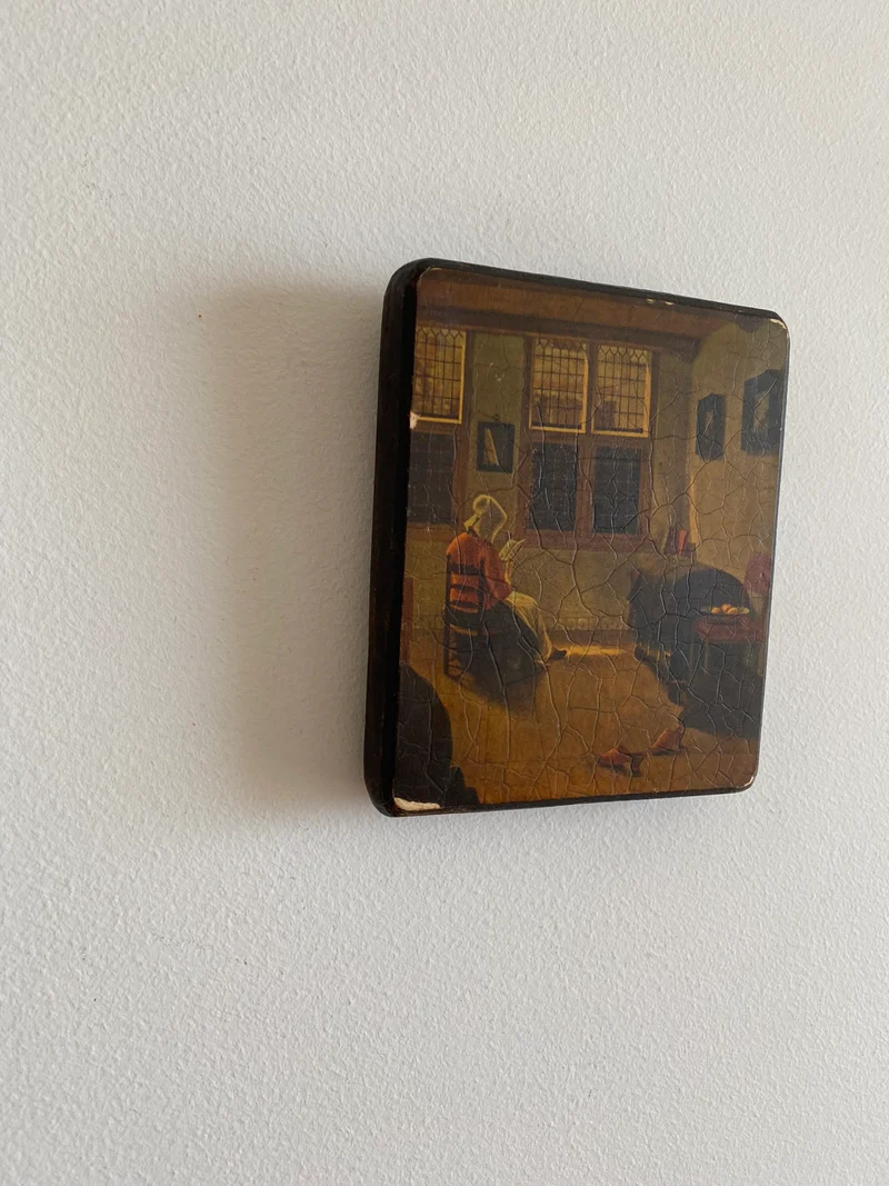 Cadres anciens images pressées sur bois craquelé