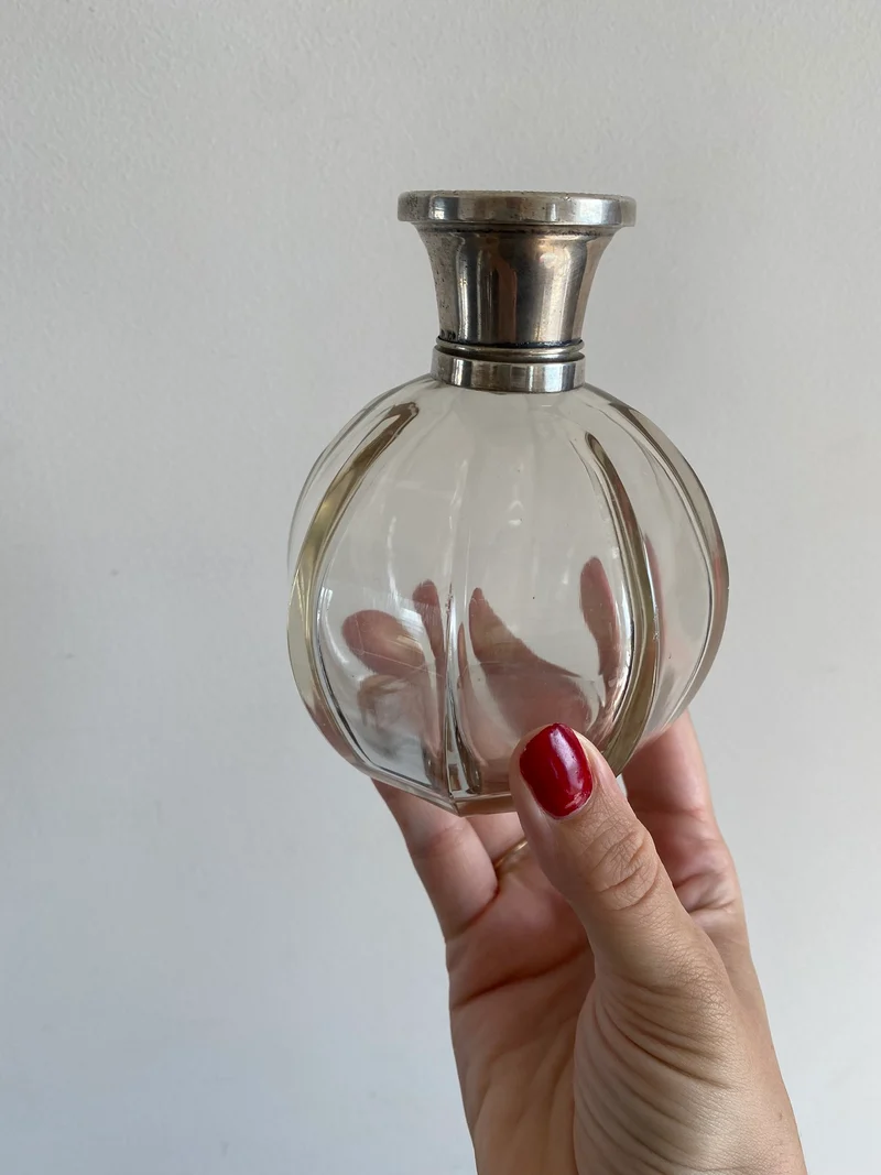 Ensemble de toilette en verre et cristal et métal argenté ancien