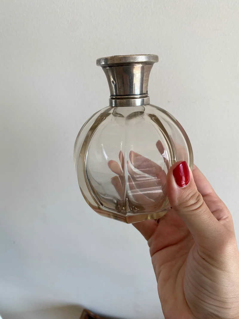 Ensemble de toilette en verre et cristal et métal argenté ancien