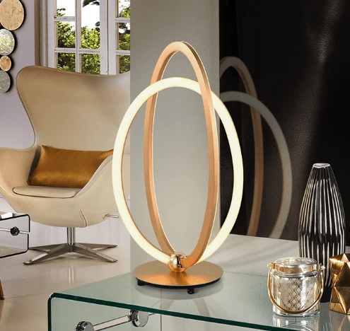 Lampe a Poser Dorée Salon Contemporain