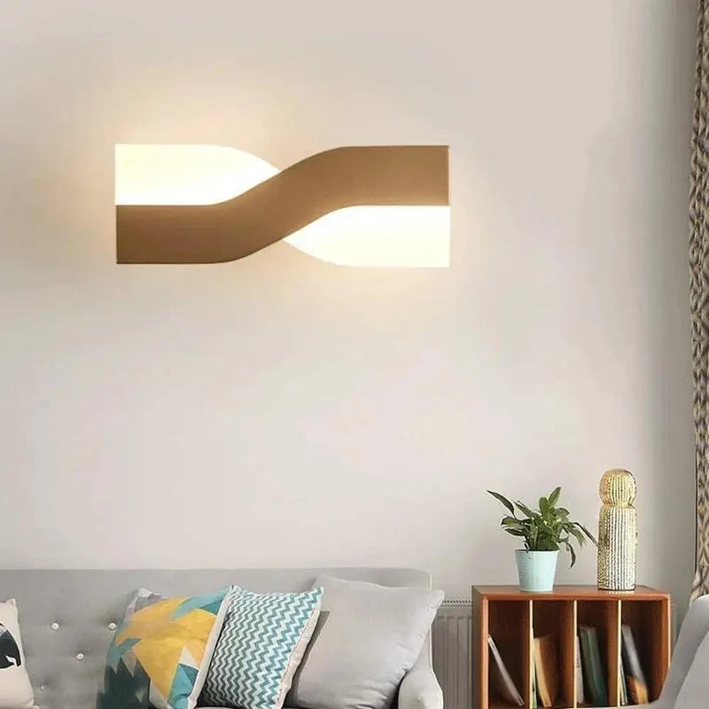Modern Minimalist Nordic LED Wall Sconce With Wavy Twisted Acrylic Shade For Super Cozy Bedroom Living Room Soft Gentle Ambient Lighting And Lowkey Pretty Vibe