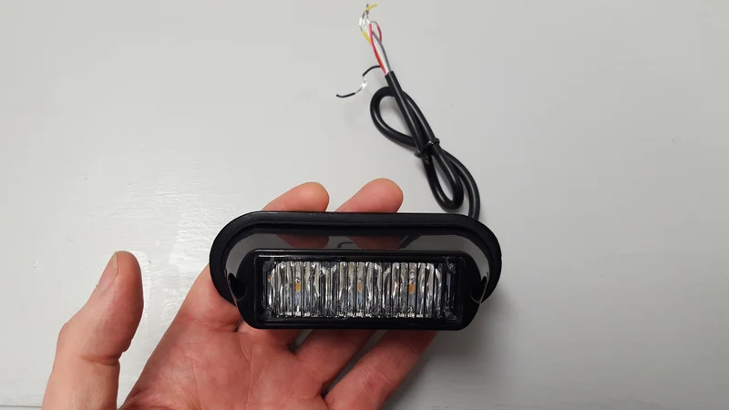 Lumière stroboscopique ambre à 3 LED