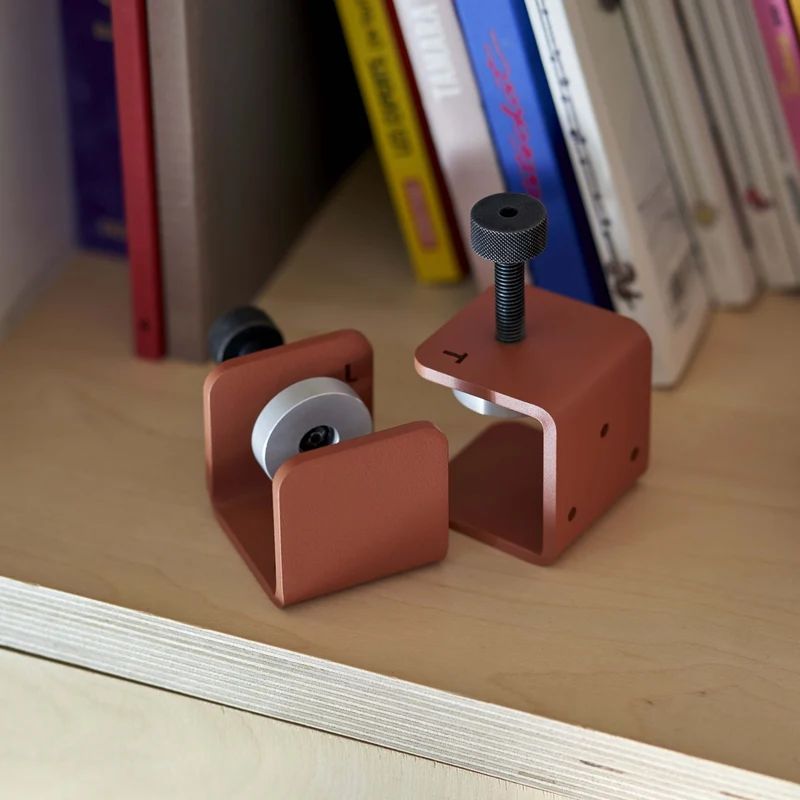 Tiptoe Heju Wall Bracket