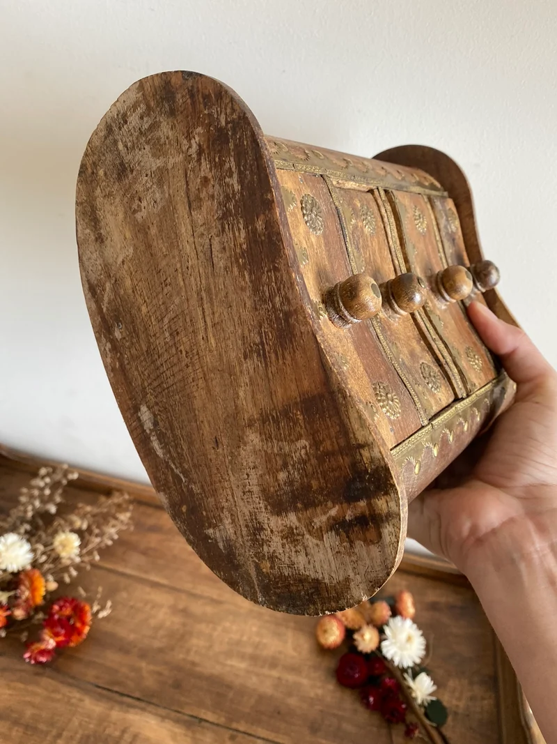 Coffret en bois et laiton vintage
