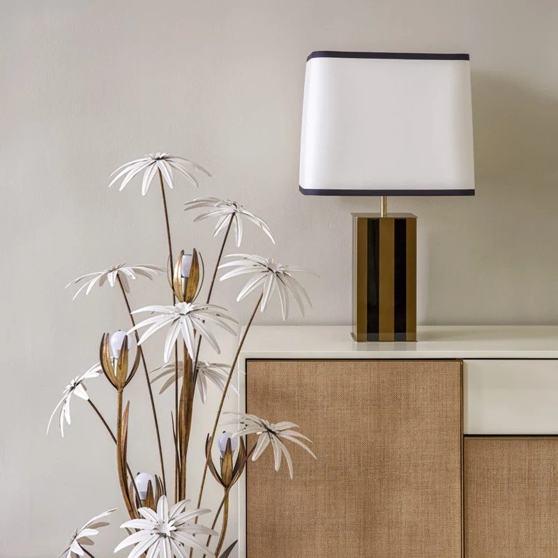 Red Edition Elysée Table Lamp
