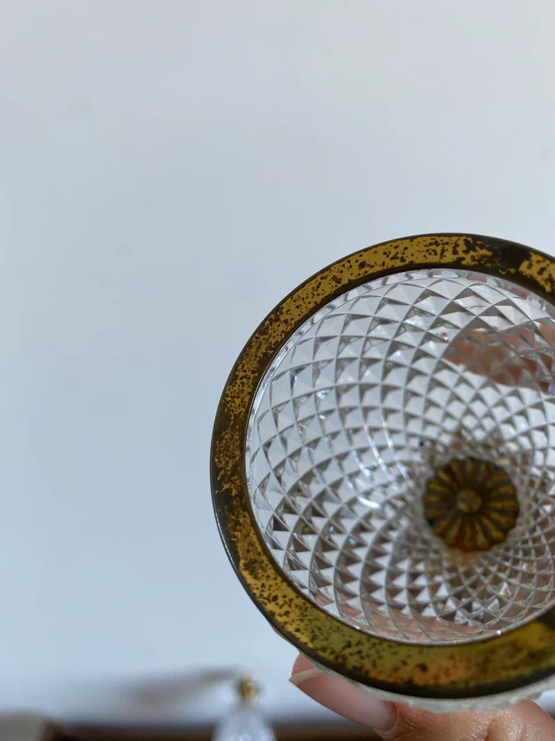 Ensemble décoratif en verre taillé et laiton doré