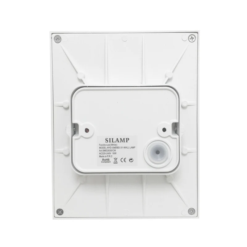 Applique Murale Blanche Rectangulaire IP44 LED 4 Faisceaux 18W