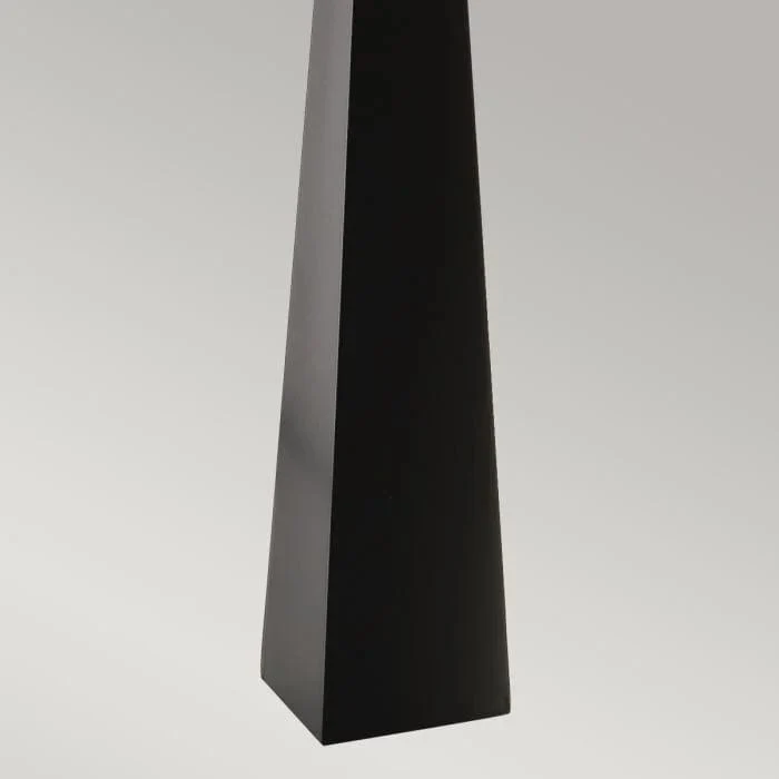 Grand lampadaire noir pour Salon
