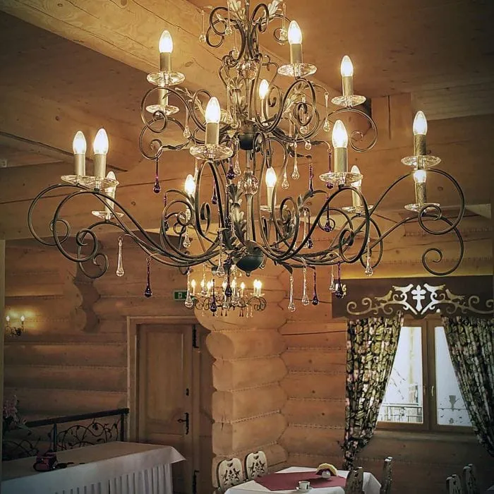 Lustre dore pour grande Salle a Manger