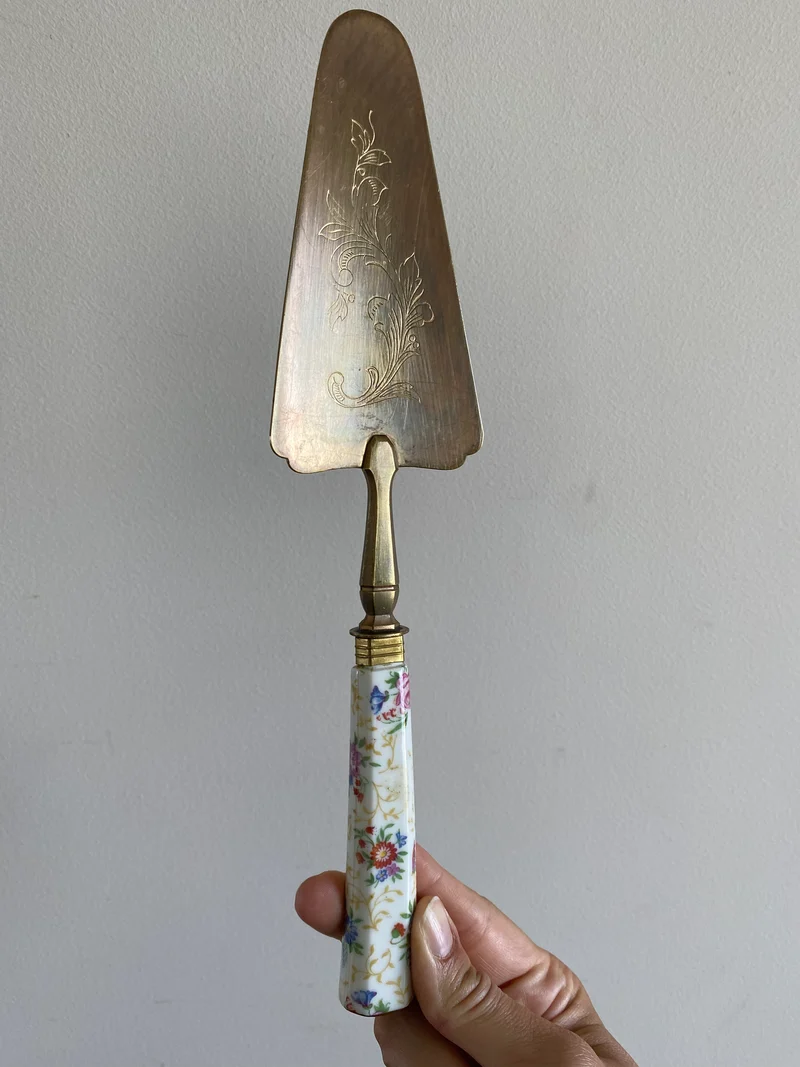 Pelle à tarte manche porcelaine