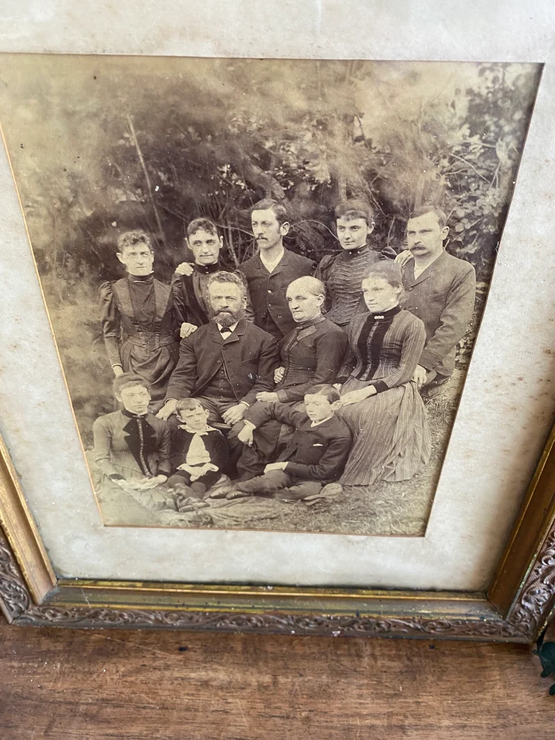 Portrait de famille 1880 encadré