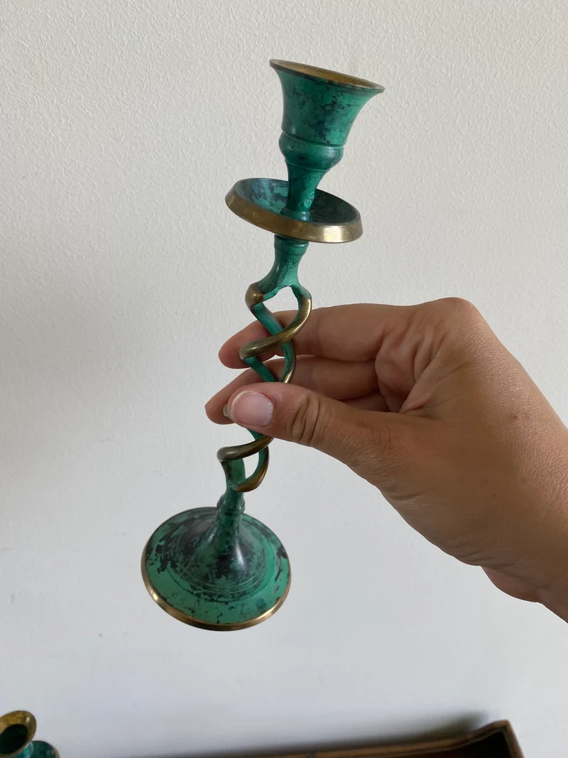 Bougeoirs torsadés en laiton