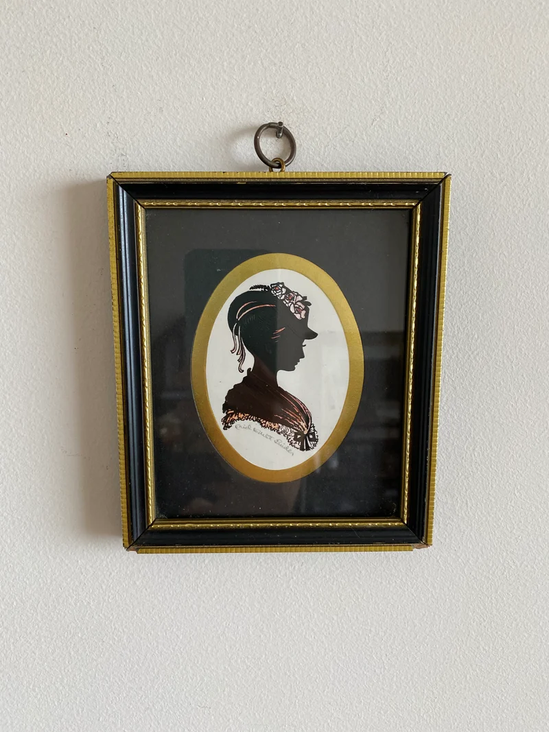 Portraits silhouettes Signées Enid Elliott Linder