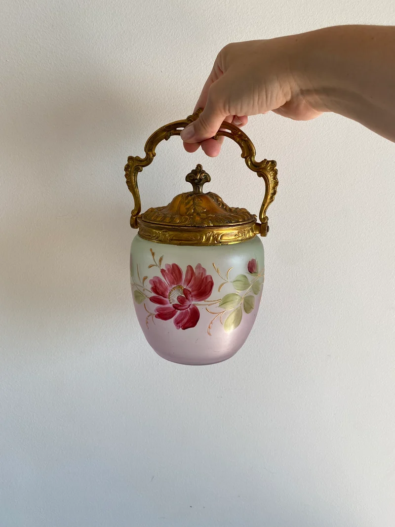 Pot à biscuit couvercle en régule Art Deco