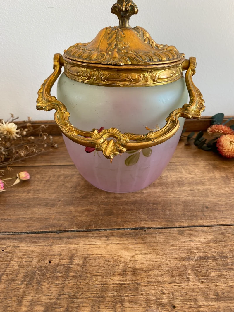 Pot à biscuit couvercle en régule Art Deco
